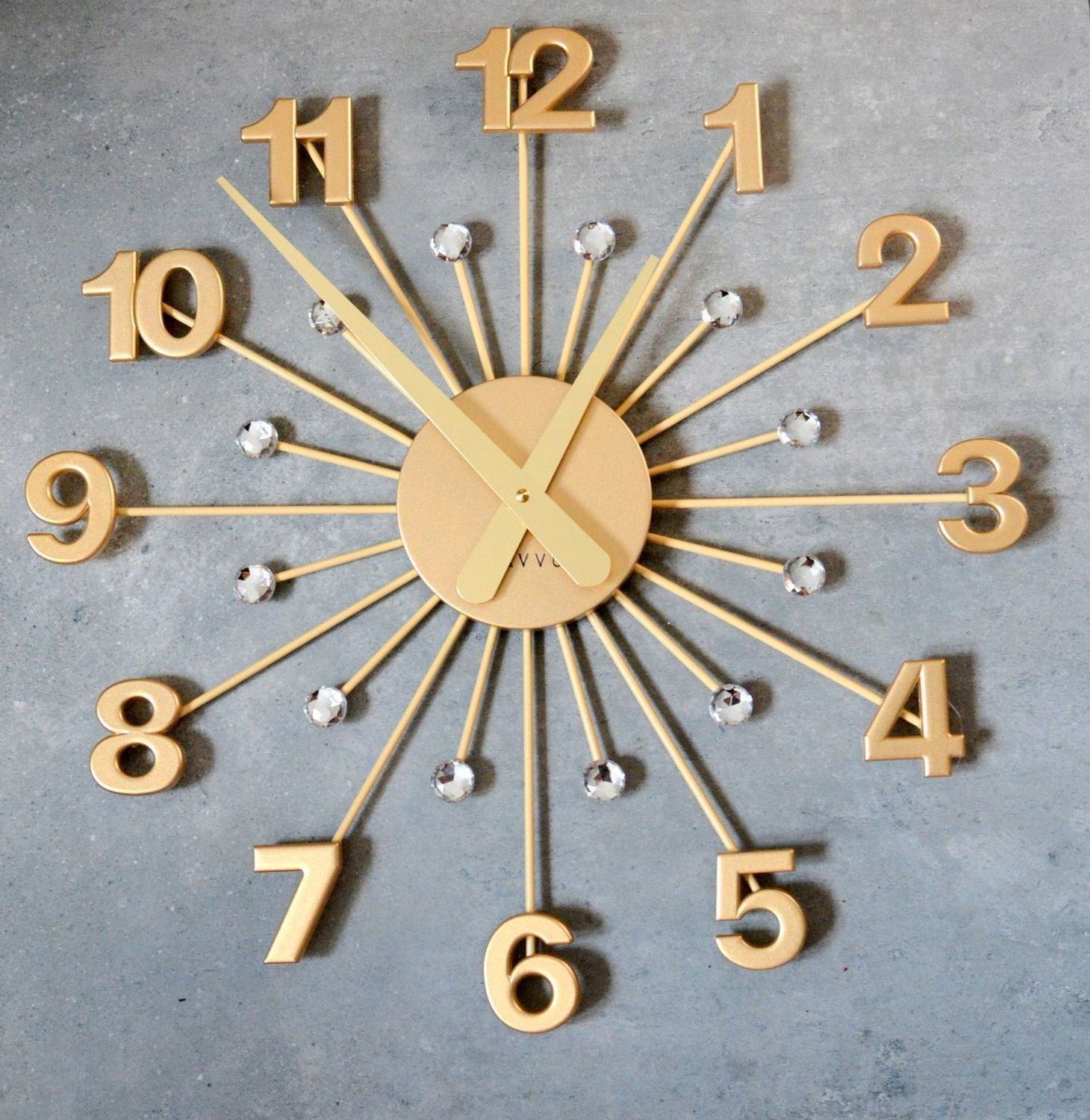 Zegar naścienny LAVVU Design LCT5012.  Nowoczesne zegary online. Zegary z darmową dostawą. Złoty duży zegar. Pomysł na prezent. Zegar na ścianę na baterię. Nowoczesny zegar na ścianę do salonu..jpg