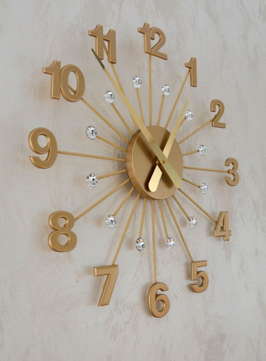 Zegar naścienny LAVVU Design LCT5012.  Nowoczesne zegary online. Zegary z darmową dostawą. Złoty duży zegar. Pomysł na prezent. Zegar na ścianę na baterię. Nowoczesny zegar na ścianę do salonu..jpg