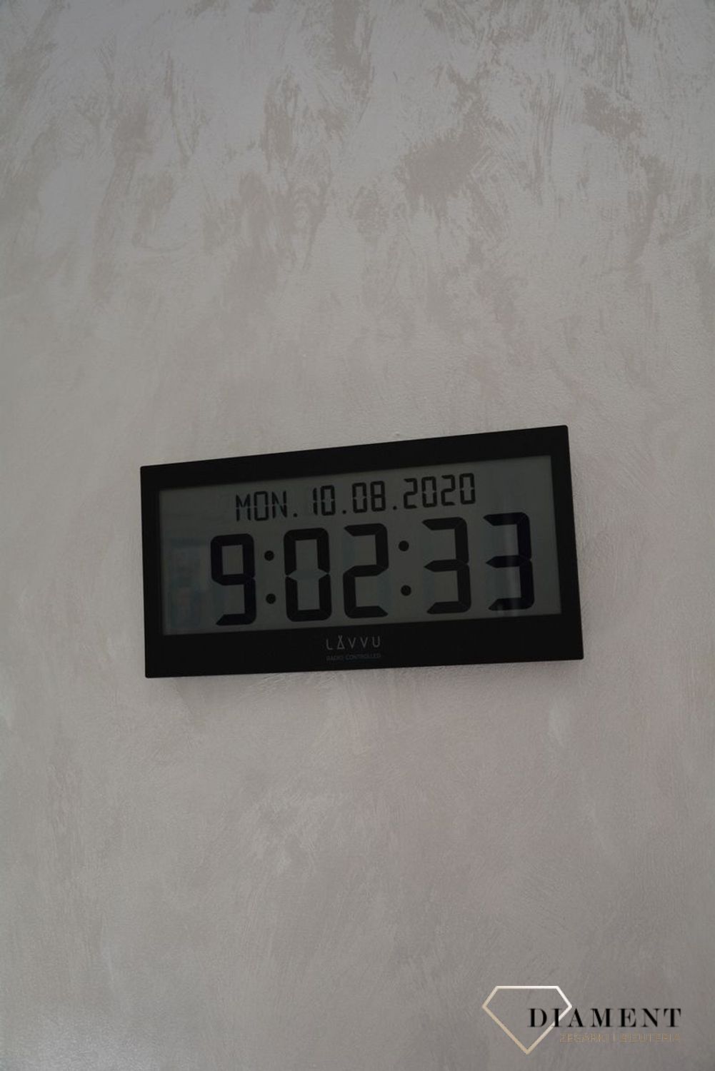 Zegar cyfrowy sterowany falą radiową LAVVU czarny.jpg