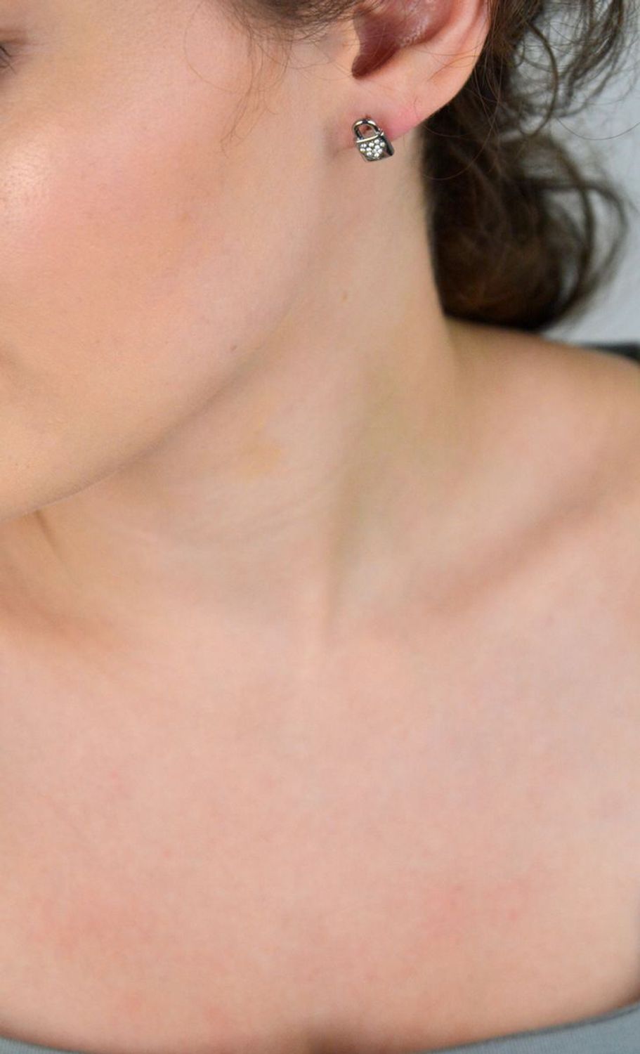 Kolczyk kłódka z cyrkoniami LA PETITE STORY LPS02ARQ12✓ Biżuteria stalowa ✓Jeden kolczyk ✓ Autoryzowany sklep✓ Kurier Gratis 24h✓ Gwarancja najniższej ceny✓ Zwrot 30 dni✓ Zapraszamy!.jpg