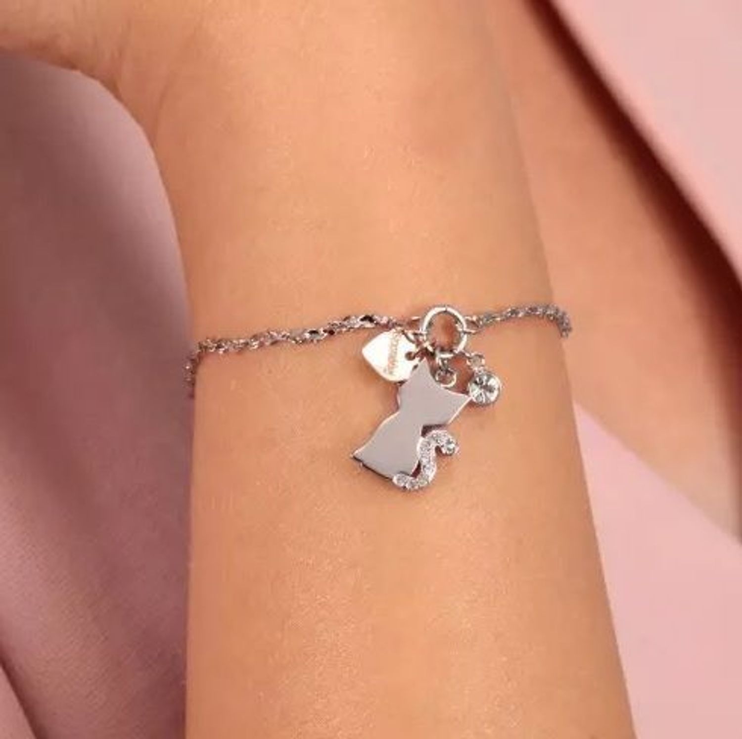 Bransoletka damska z kotkiem LA PETITE STORY LPS05ASF19 (2).jpg