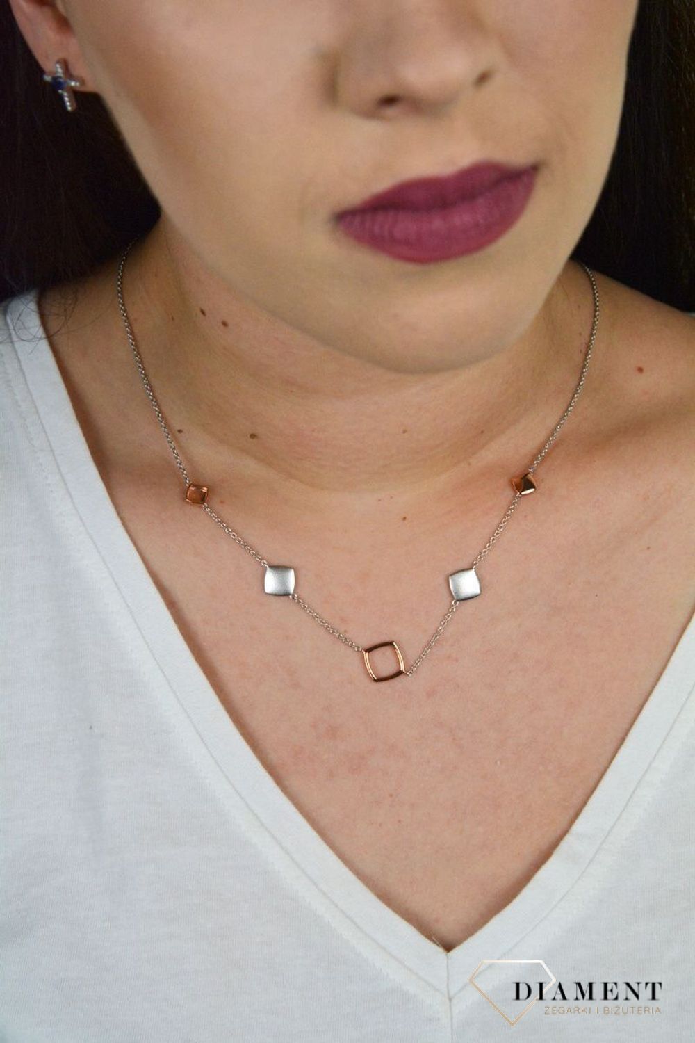 Naszyjnik Infinity LSNK0002 kwadraciki.jpg