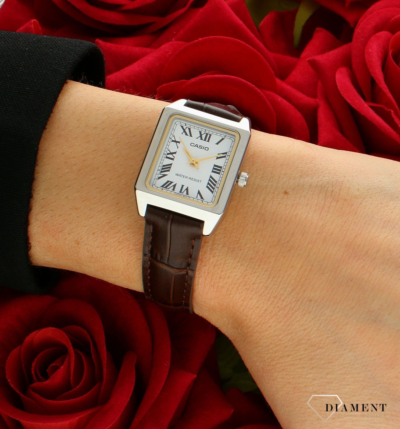 Zegarek damski Casio Classic LTP-B150L-7B2EF. Zegarek damski Casio. Damski zegarek klasyczny. Damski zegarek klasyczny na pasku. Zegarek damski na pasku. Zegarek damski Casio idealny na prezent..jpg
