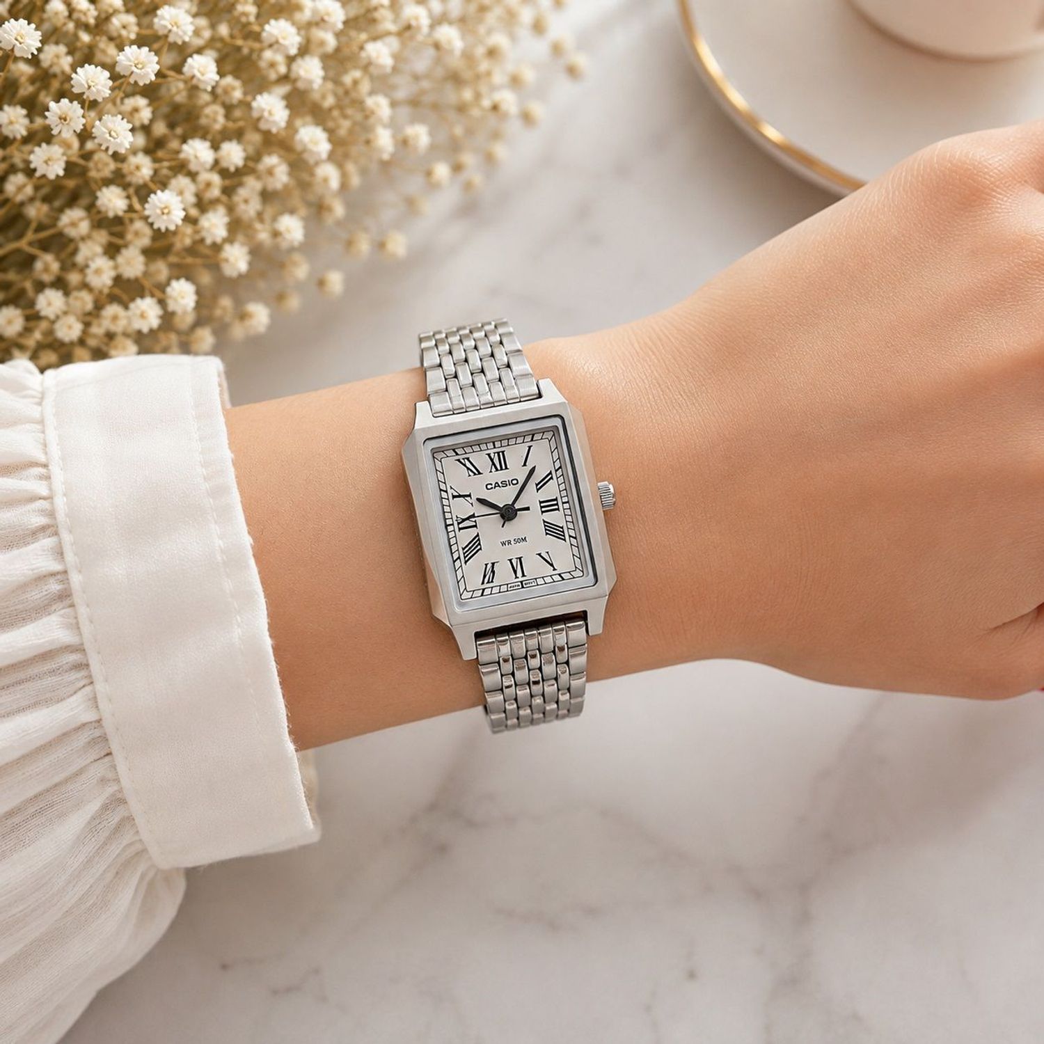 Zegarek Casio Timeless Collection LTP-B190D-7BVER – damski zegarek na stalowej bransolecie.jpg