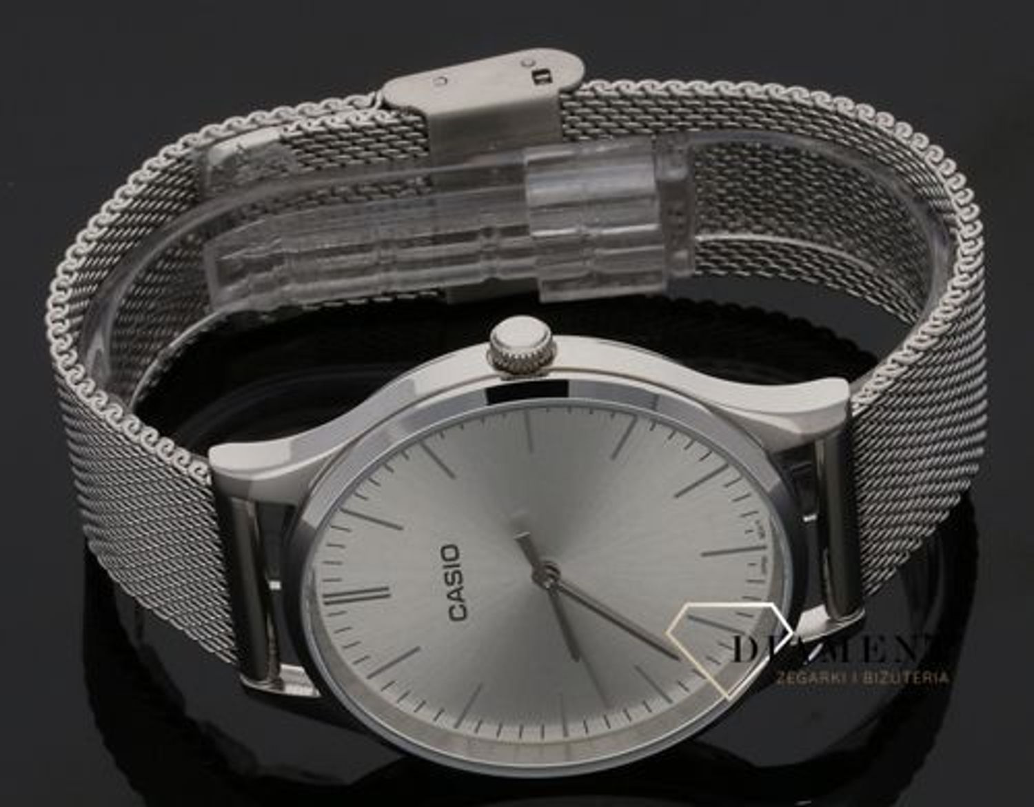 Damski zegarek Casio Classic LTP-E140D-7AEF.jpg