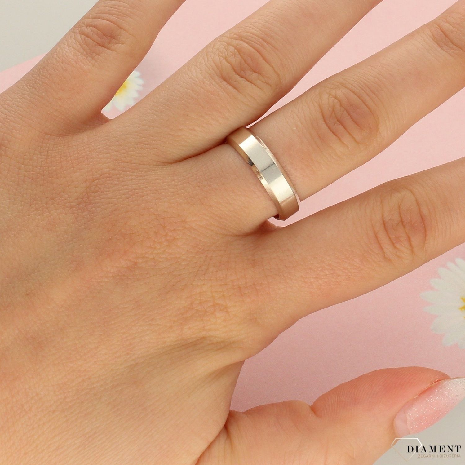Srebrna obrączka półokrągła ścięte brzegi LUX02 (1).jpg