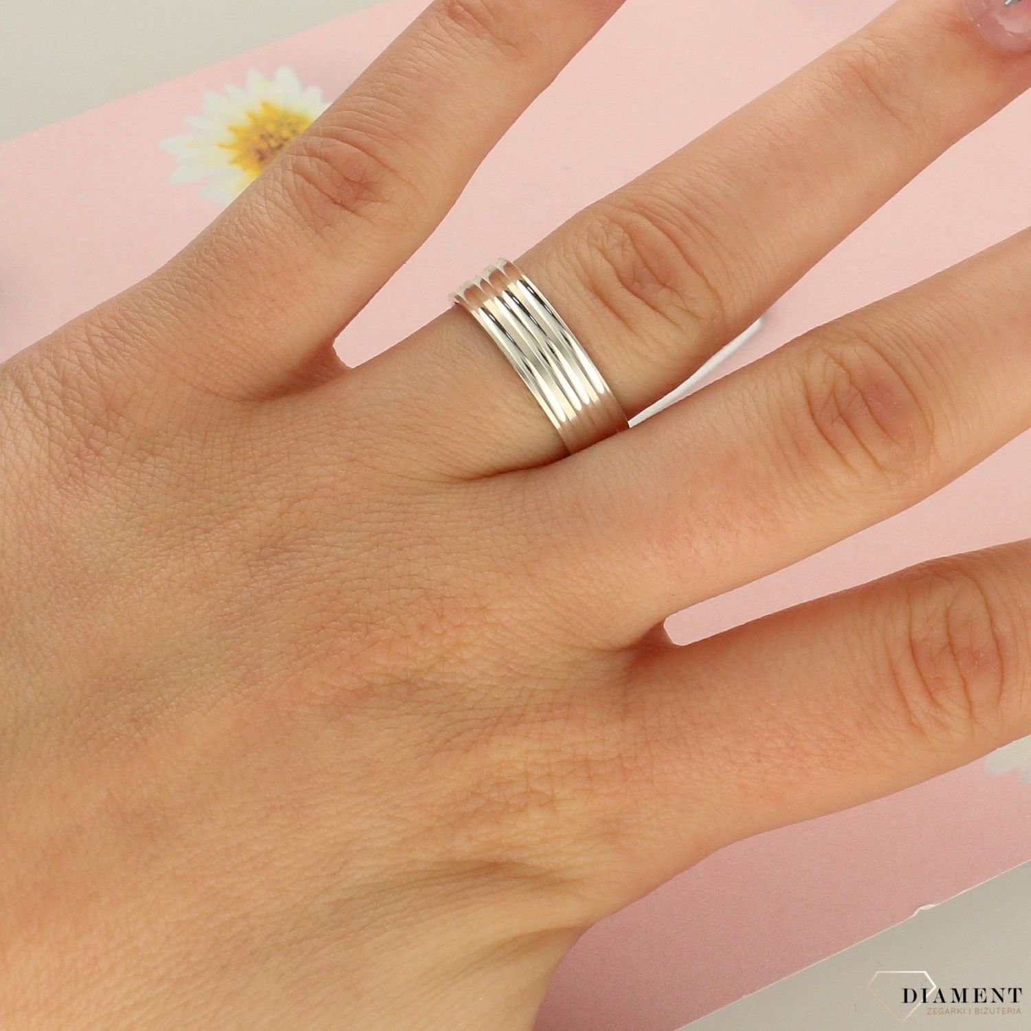 Srebrna obrączka płaska linie LUX05 (2).jpg
