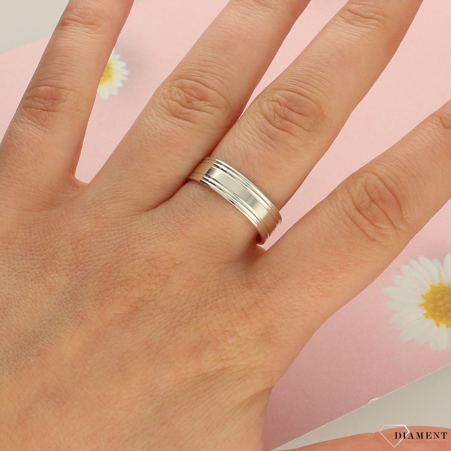 Srebrna obrączka płaska grawerowane brzegi LUX10 (2).jpg