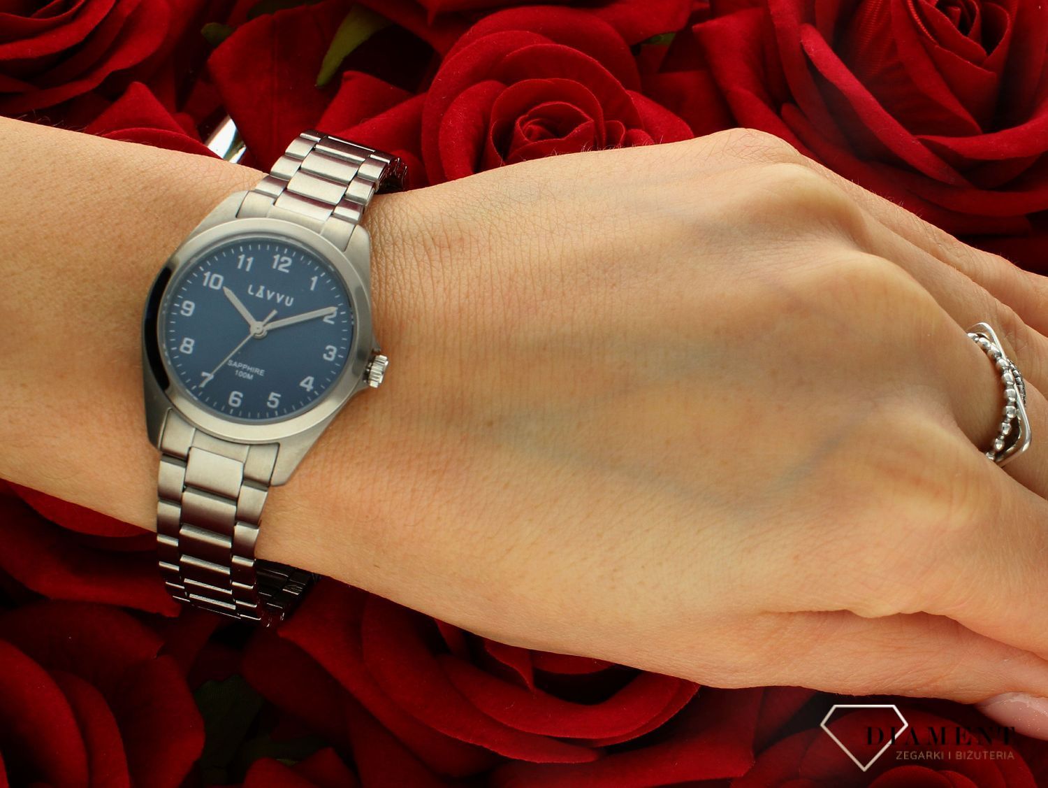 Zegarek damski tytanowy na bransolecie Lavvu LWL5053 klasyczny. Zegarek damski tytanowy. Zegarek damski z szafirowym szkłem. Zegarek damski na bransolecie. Damski zegarek klasyczny na prezent..jpg