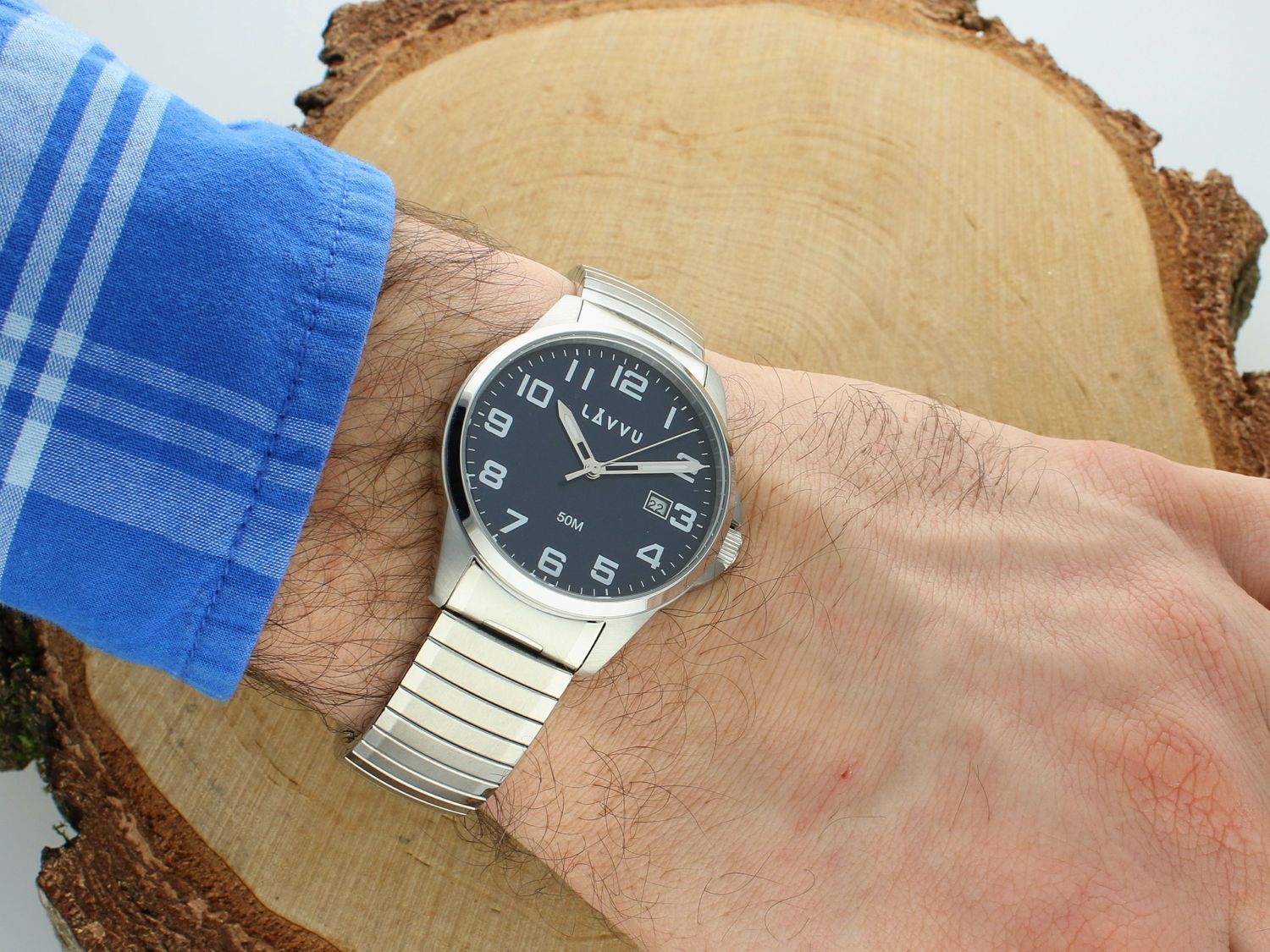 Zegarek męski Lavvu rozciągana, elastyczna bransoleta Stockholm LWM0021.  Czytelny zegarek męski. Srebrny zegarek z cyferkami. Zegarek na naciąganej bransoletce dla mężczyzny. Zegarek na prezent..jpg