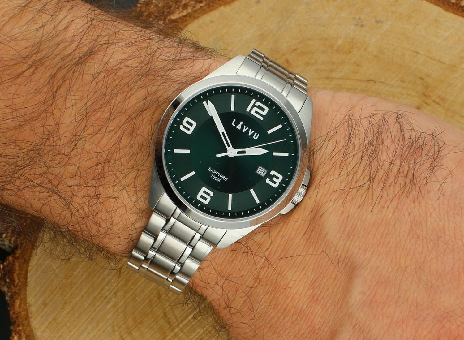 LAVVU HERNING Green – męski zegarek ze szafirowym szkłem, stalową kopertą i bransoletą w zielono-srebrnym wykończeniu. Elegancki, sportowy, wodoodporny 10 ATM, z datownikiem.1.jpg