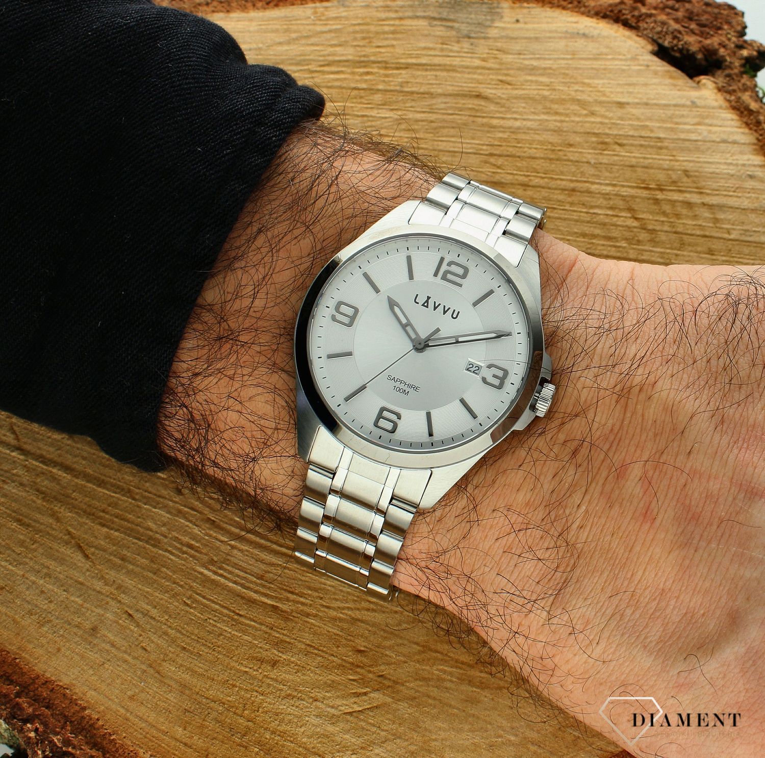 Zegarek męski ze szkłem szafirowym ​LAVVU LWM0097. Męski zegarek na bransolecie. Zegarek męski z szafirowym szkłem. Zegarek męski Lavvu z datownikiem. Męski zegarek idealny na prezent..jpg