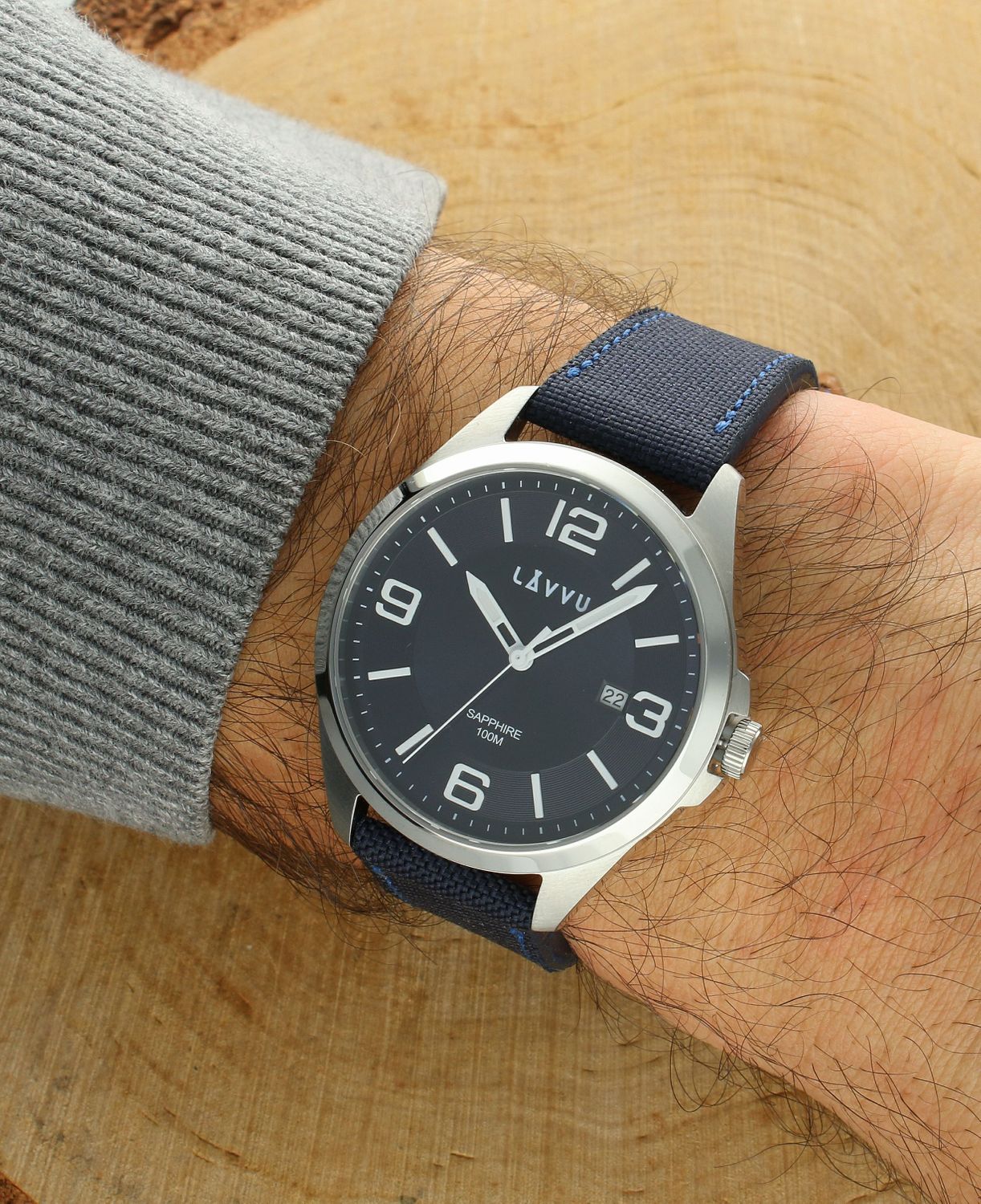 Zegarek Lavvu ze szkłem szafirowym ​ HERNING Blue LWM0100 Zegarek męski ze szkłem szafirowym LAVVU Herning Blue LWM0100. Modny zegarek, który został stworzony z myślą o mężczyznach poszukujących inspiracji do codzienny.jpg