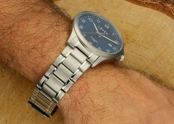 LAVVU TITANIUM LILLEHAMMER Blue – męski zegarek tytanowy ze szkłem szafirowym, wodoodporny 100M, z datownikiem. Lekki, hipoalergiczny i elegancki, idealny do codziennego i sportowego użytku.4.jpg