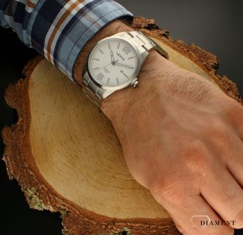 Zegarek męski szafirowe szkło ​LAVVU Biała tarcza LWM0190. Zegarek męski najwyższej jakości, który jest funkcjonalny i posiada kilka unikalnych rzeczy takich jak szkło szafirowe, świecące cyfry, wodoszczelność 200 M, stalową (3).jpg