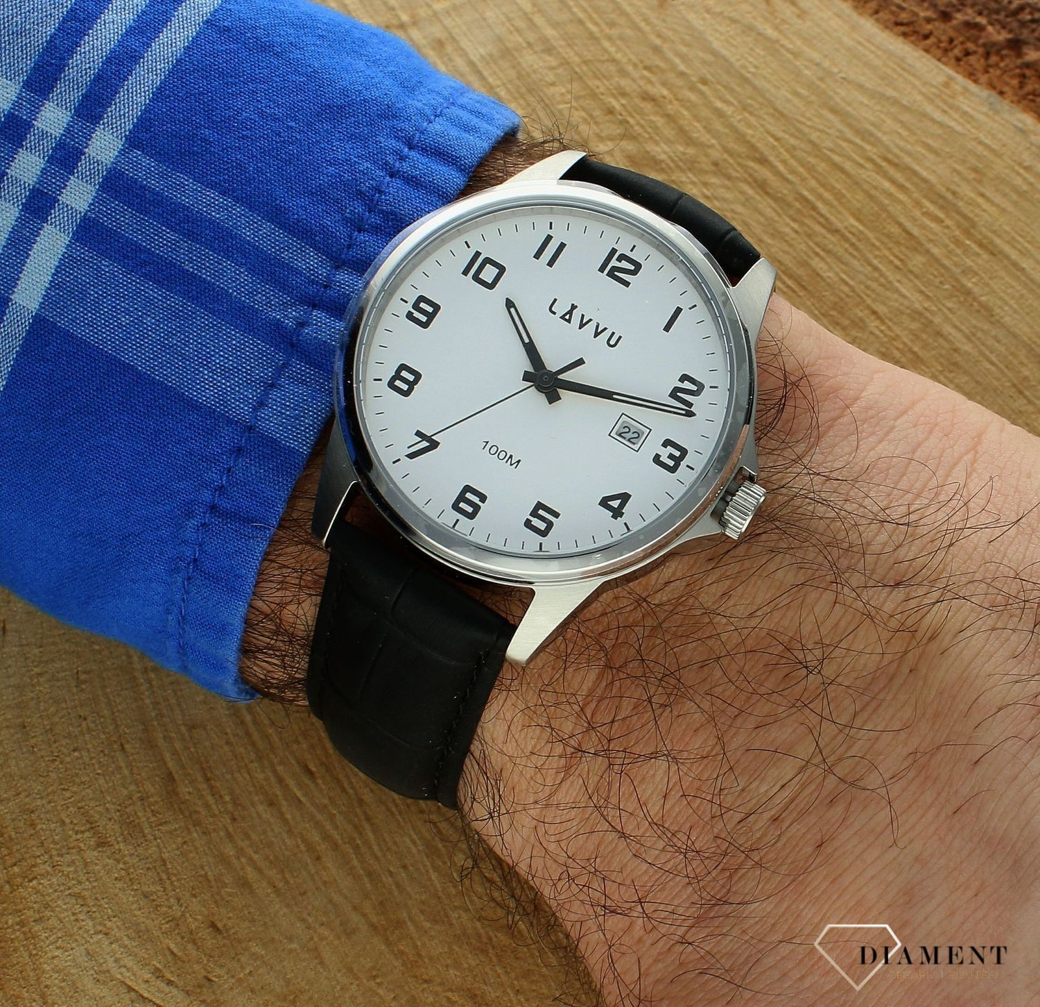 Zegarek męski na pasku LAVVU ÖREBRO LWM0240. Modny zegarek dla dziadka. zegarek dla emeryta. Klasyczny zegarek z wyraźnymi cyframi. Minimalistyczny i modny zegarek męski najwyższej jakości, posiada wodoszczelność 100 M,.png