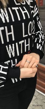 Piękny, delikatny pierścionek  z turkusową cyrkonią. Pierścionki Damskie w Sklepie z Biżuterią zegarki-diament.pl. Piękne i Eleganckie pierścionki dla Kobiet. Darmowa wy.jpg
