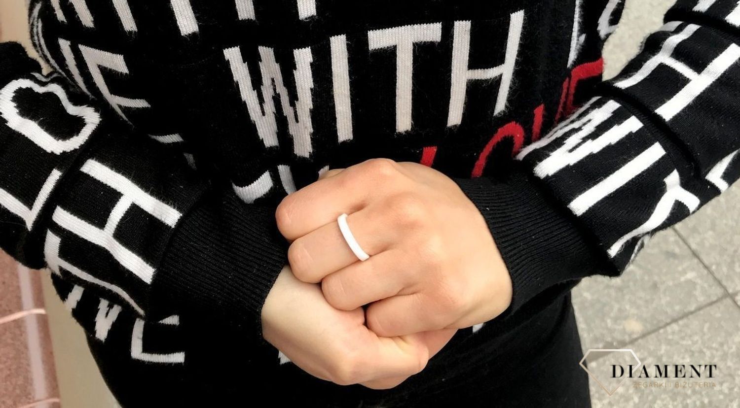 Pierścionek ceramika biała Melano M01R5000-WHITE.jpg