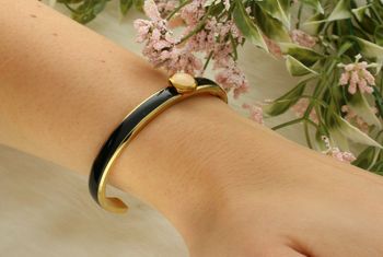 Charms Melano TWISTED 7 mm – Beżowy Mat z Cyrkonią, Złoty..jpg