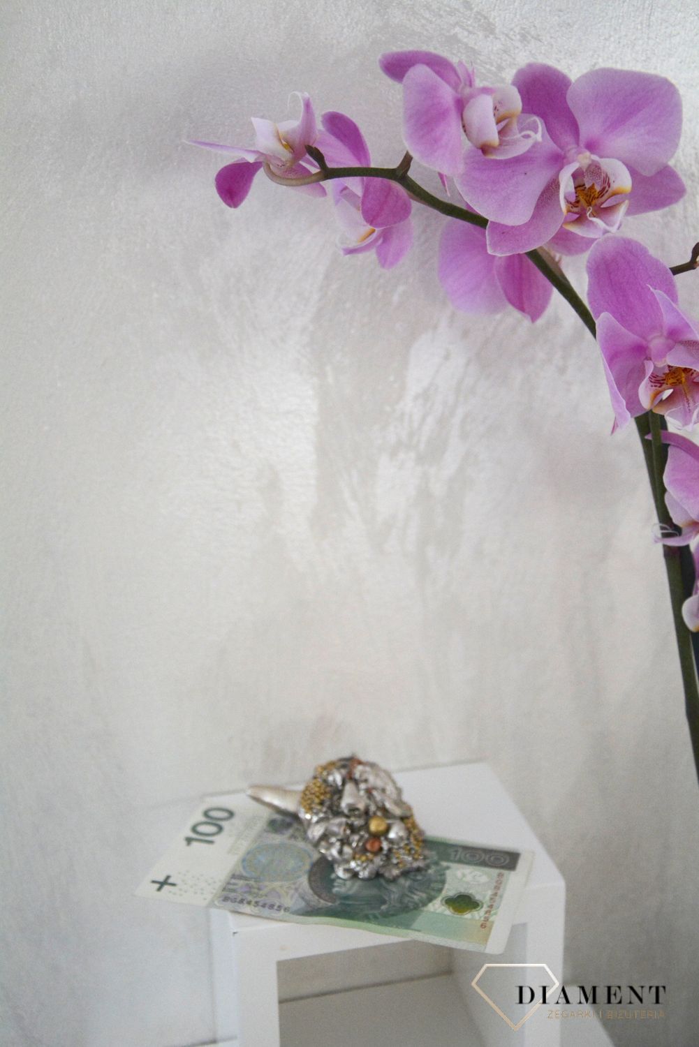 Figurka róg obfitości symbol dostatku i dobrobytu..jpg