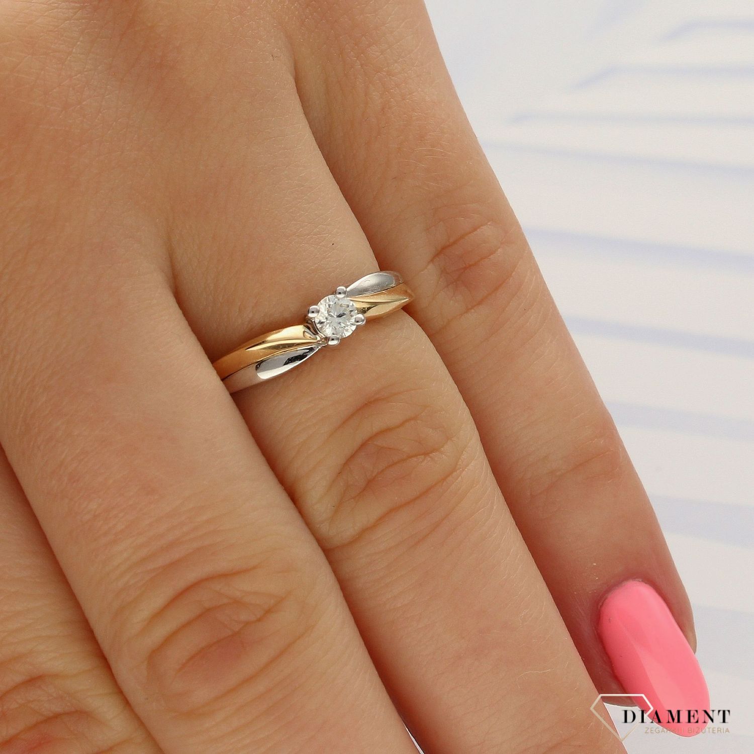Pierścionek złoty DIAMENT 585 złoto i diamenty M38615.jpg