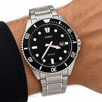 Casio Duro Diver MDV-107D-1A1VEF zegarek męski 200M.jpg
