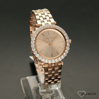 Ekskluzywny zegarek Michael Kors w kolorze różowego złota to propozycja dla kobiet ceniących elegancję i styl. Doskonały dodatek do eleganckiej stylizacji (2).jpg