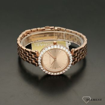 Ekskluzywny zegarek Michael Kors w kolorze różowego złota to propozycja dla kobiet ceniących elegancję i styl. Doskonały dodatek do eleganckiej stylizacji (4).jpg