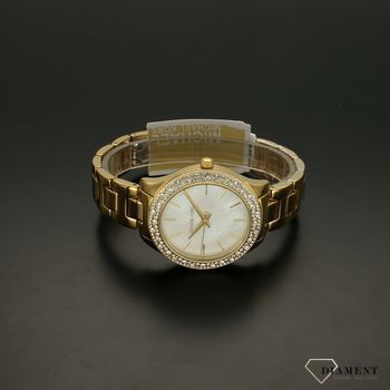 Zegarek damski Michael Kors Liliane MK4555. Zegarek wyposażony jest w kwarcowy mechanizm, zasilany za pomocą baterii. Okrągła koperta w nieskazitelnym kolorze złotym (5).jpg