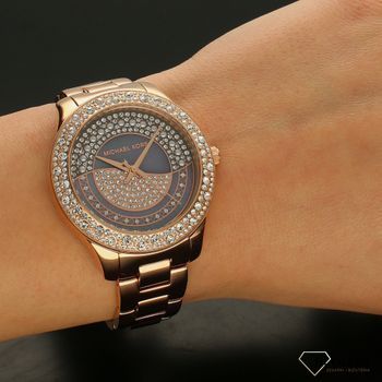 Zegarek damski na złotej bransolecie Michael Kors MK4624 z tarczą w kolorze różowego złota.  (5).jpg