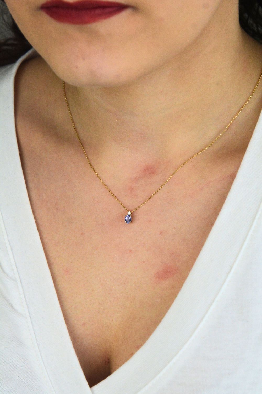 Złoty naszyjnik damski 585 z tanzanitem i diamentem HSI 0,03 ct – subtelny blask.jpg
