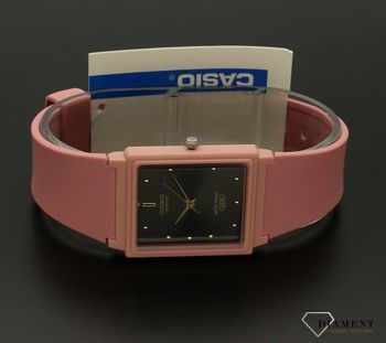 Zegarek damski Casio Classic różowy MQ-38UC-4AER. W zegarku zastosowano trwały pasek, który wykonano z wysokiej jakości gumy w kolorze różowym. Mechanizm japoński mieści się w plastikowej, wytrzymałej kopercie o klasycznym   (4).jpg
