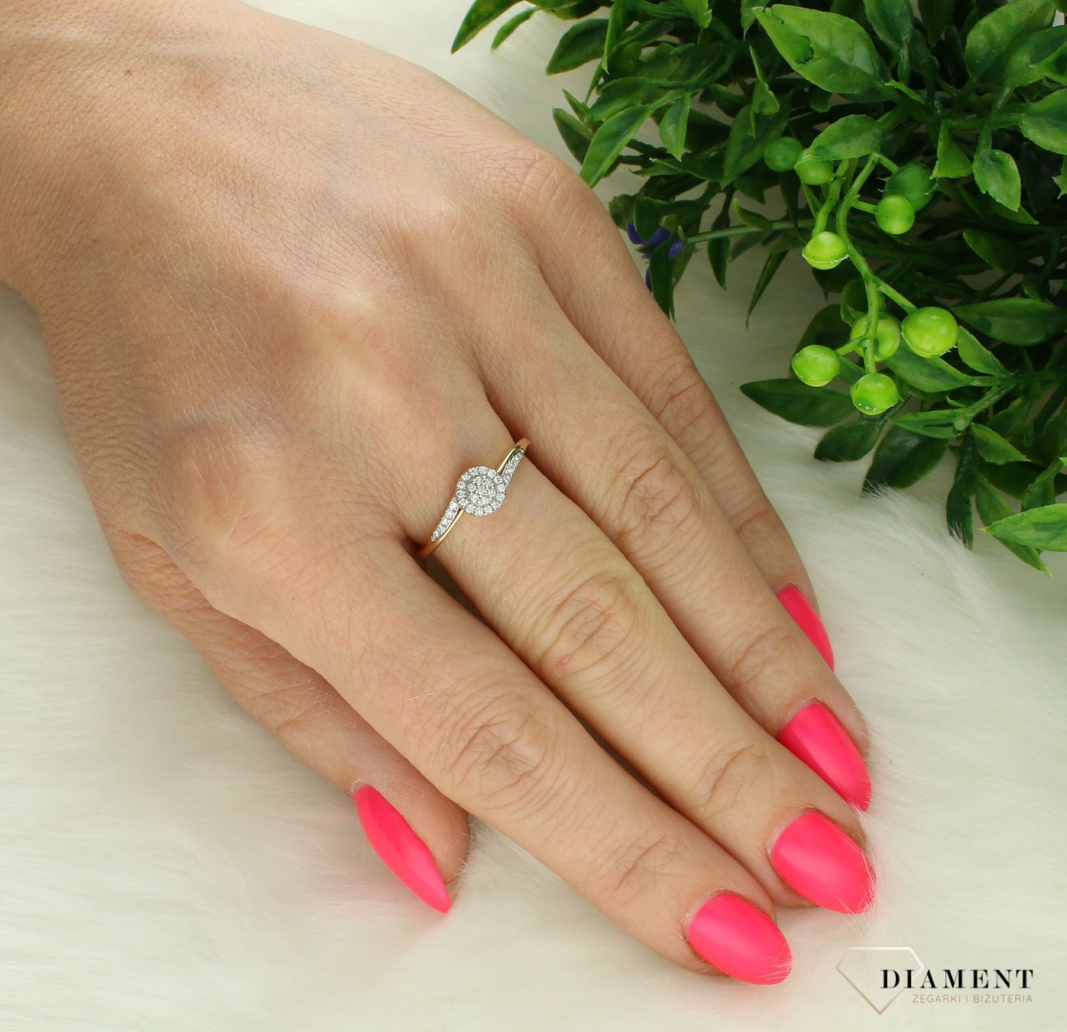 Damski pierścionek złoty 585 Pierścionek zaręczynowy z subtelnymi Diamentami 0,10 ct  MR21670Y (1).jpg