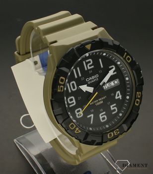 Zegarek męski Casio MRW-210H-5AVEF. Zegarek męski Casio MRW-210H-5AVEF wyposażony jest w kwarcowy mechanizm, zasilany za pomocą baterii.W zegarku zastosowano trwały pasek, który wykonano z wysokiej jakości gumy w kolorze khaki.  (1).jpg