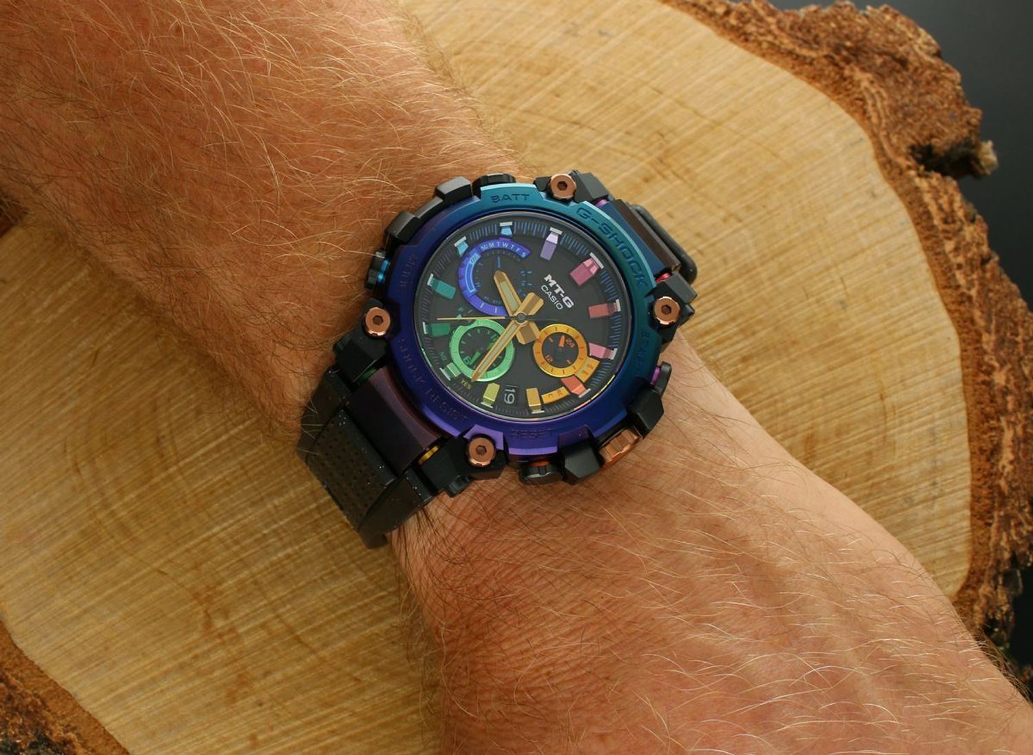 Zegarek męski Casio G-SHOCK MTG-B3000DN-1AER – Zegarek Solarny Bluetooth  (2).jpg