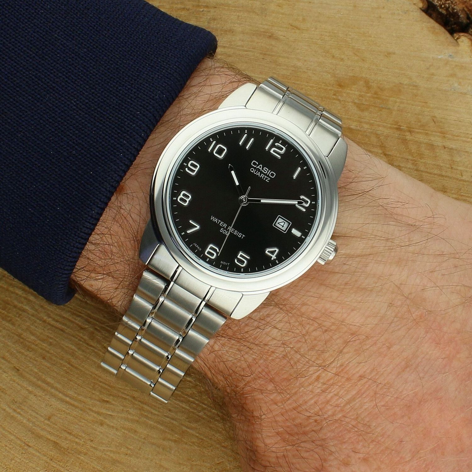 Zegarek Casio Classic MTP-1221A-1A – Klasyczny zegarek męski ze stalową bransoletą.jpg