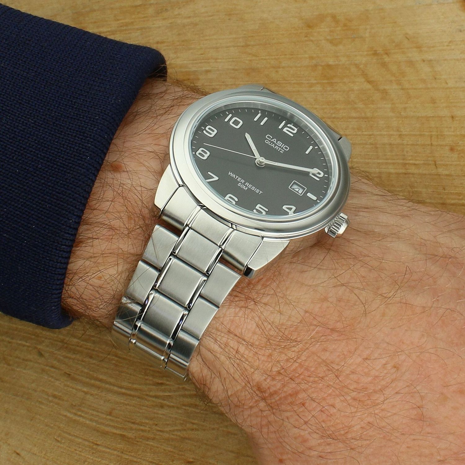 Zegarek Casio Classic MTP-1221A-1A – Klasyczny zegarek męski ze stalową bransoletą.jpg