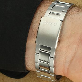 Casio Classic MTP-1303PD-2AVEG – Męski zegarek kwarcowy z niebieską tarczą i stalową bransoletą (1).jpg