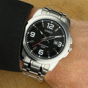 Casio MTP-1314D-1AVEF – zegarek męski Classic stalowy datownik 5 ATM srebrny.jpg