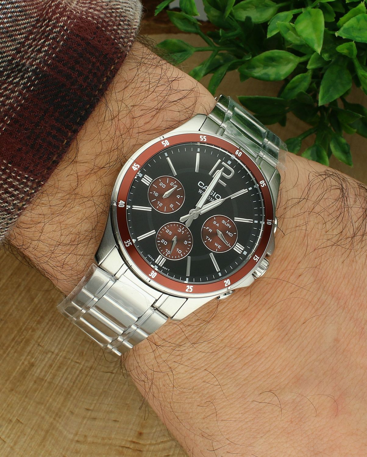 Zegarek męski Casio na bransolecie MTP-1374PD-5AVEF.  Męski zegarek na bransolecie. Męski zegarek Casio. Zegarek męski Casio na prezent. Zegarek męski klasyczny na baterię..jpg