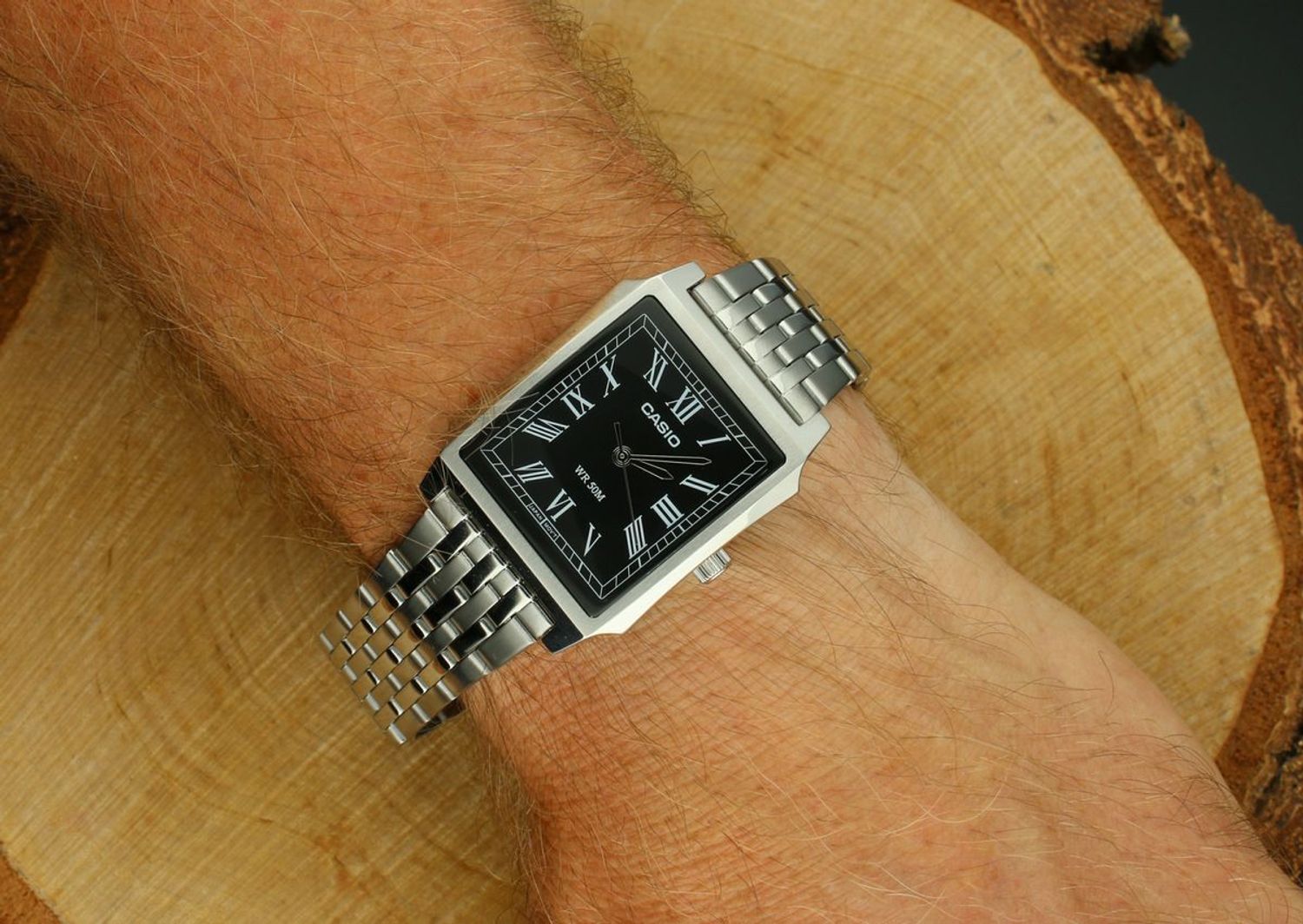 Zegarek Casio MTP-B190D-1BVEF – Zegarek Męski Kwarcowy z Czarną Tarcza i Stalową Bransoletąscs.jpg