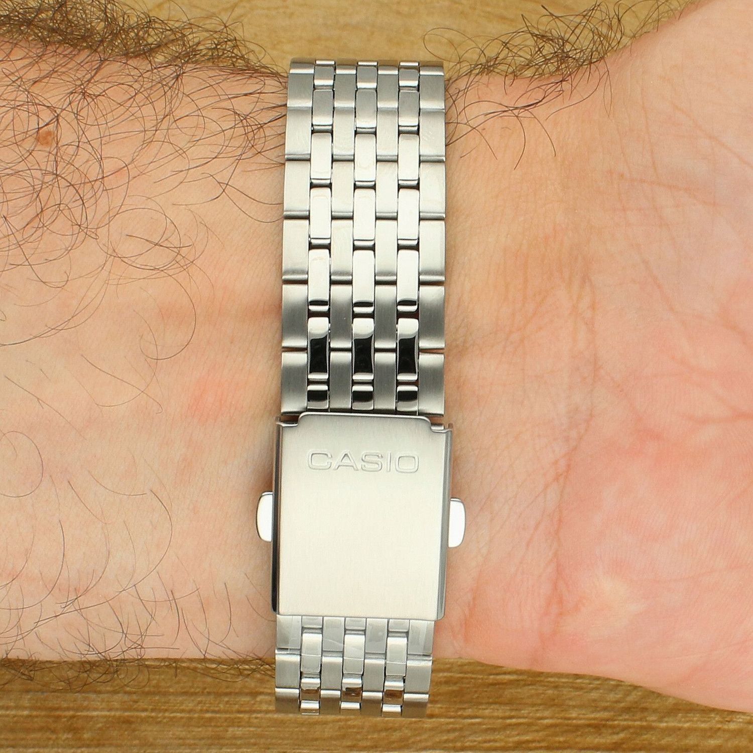Casio MTP-B215D-7AVER Timeless Collection.jpg