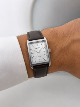 Zegarek męski Casio MTP-B215L-7AVER Timeless – srebrna tarcza, brązowy pasek brown.jpg
