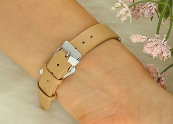 Elegancki damski zegarek MINET Siena MWL5417 z beżowym skórzanym paskiem, srebrną kopertą i cyrkonią na tarczy. Hipoalergiczny, wodoszczelny, idealny na prezent. Sprawdź! (1).jpg