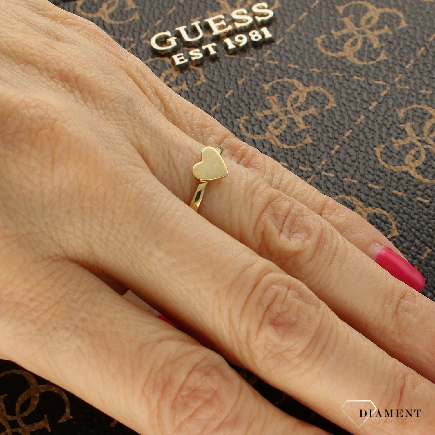 Złoty pierścionek z sercem próba 333, rozmiar 10 N00-EA11568 1.jpg