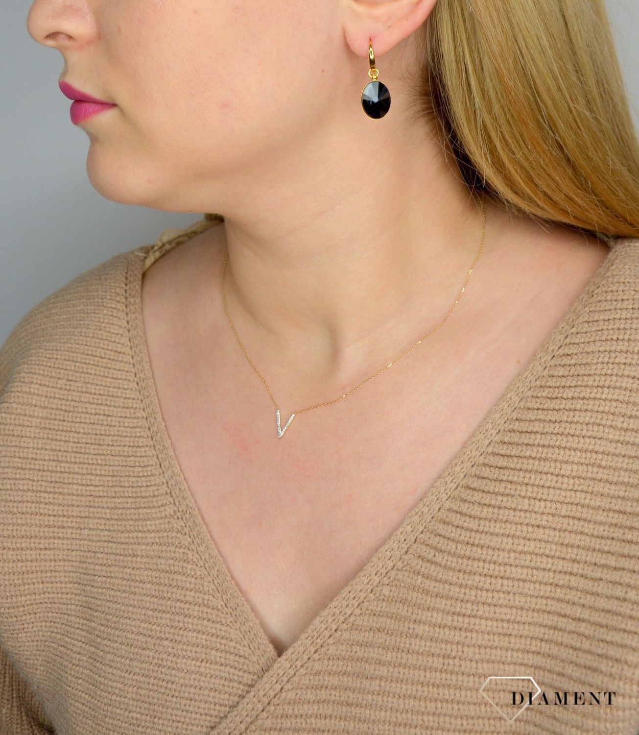 Naszyjnik złoty DIAMENT 585 znaczek V, diamenty 0,08ct21 N05776YC 0800025964.webp
