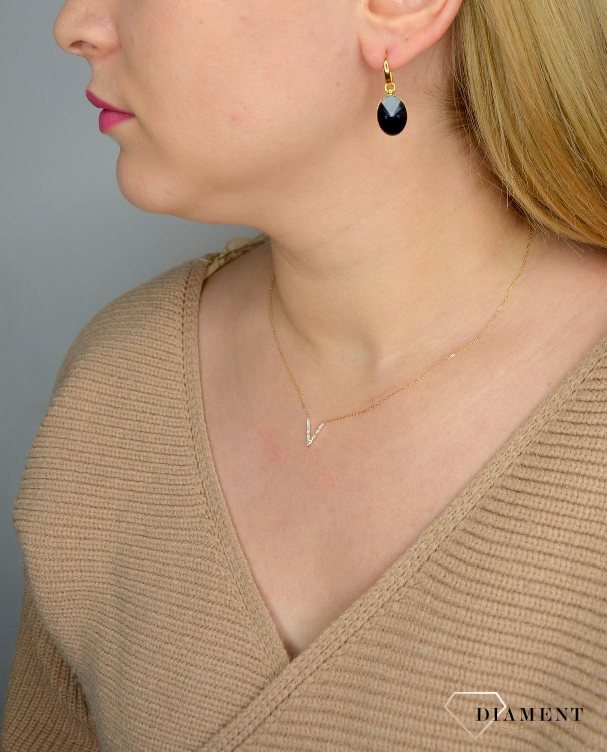 Naszyjnik złoty DIAMENT 585 znaczek V, diamenty 0,08ct21 N05776YC 0800025964.webp