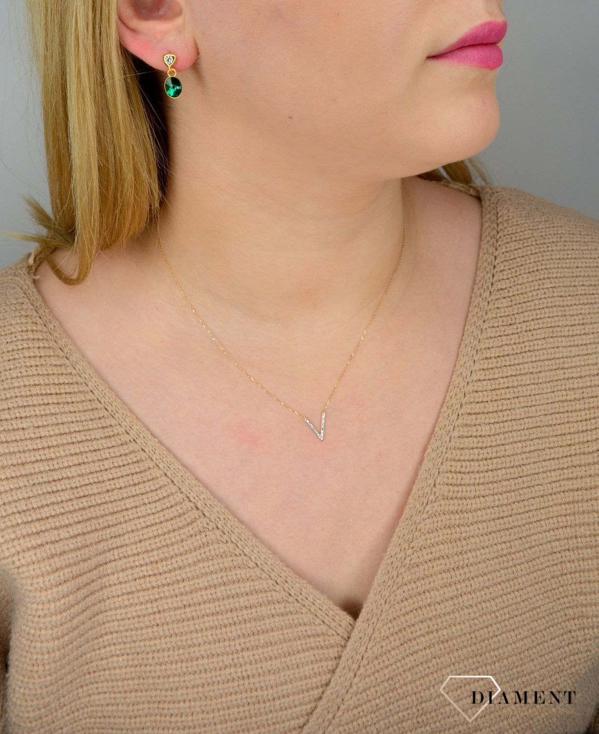Naszyjnik złoty DIAMENT 585 znaczek V, diamenty 0,08ct21 N05776YC 0800025964.webp