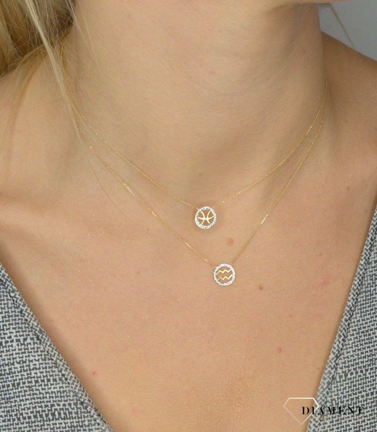 Złoty naszyjnik z brylantami znak zodiaku Wodnik N07637YC.jpg