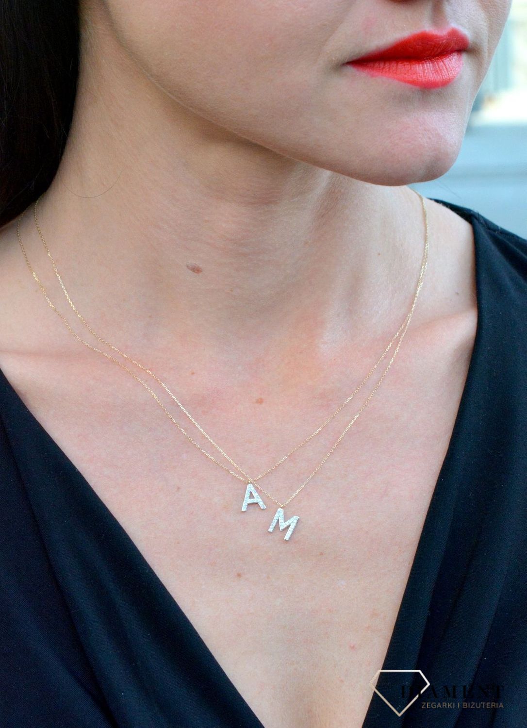 Złoty naszyjnik DIAMENT celebrytka 585 literka A, diamenty N09108 Y C. Złoty naszyjnik celebrytka z modną zawieszką w kształcie litery A.  09108N001-G1Q1.jpg